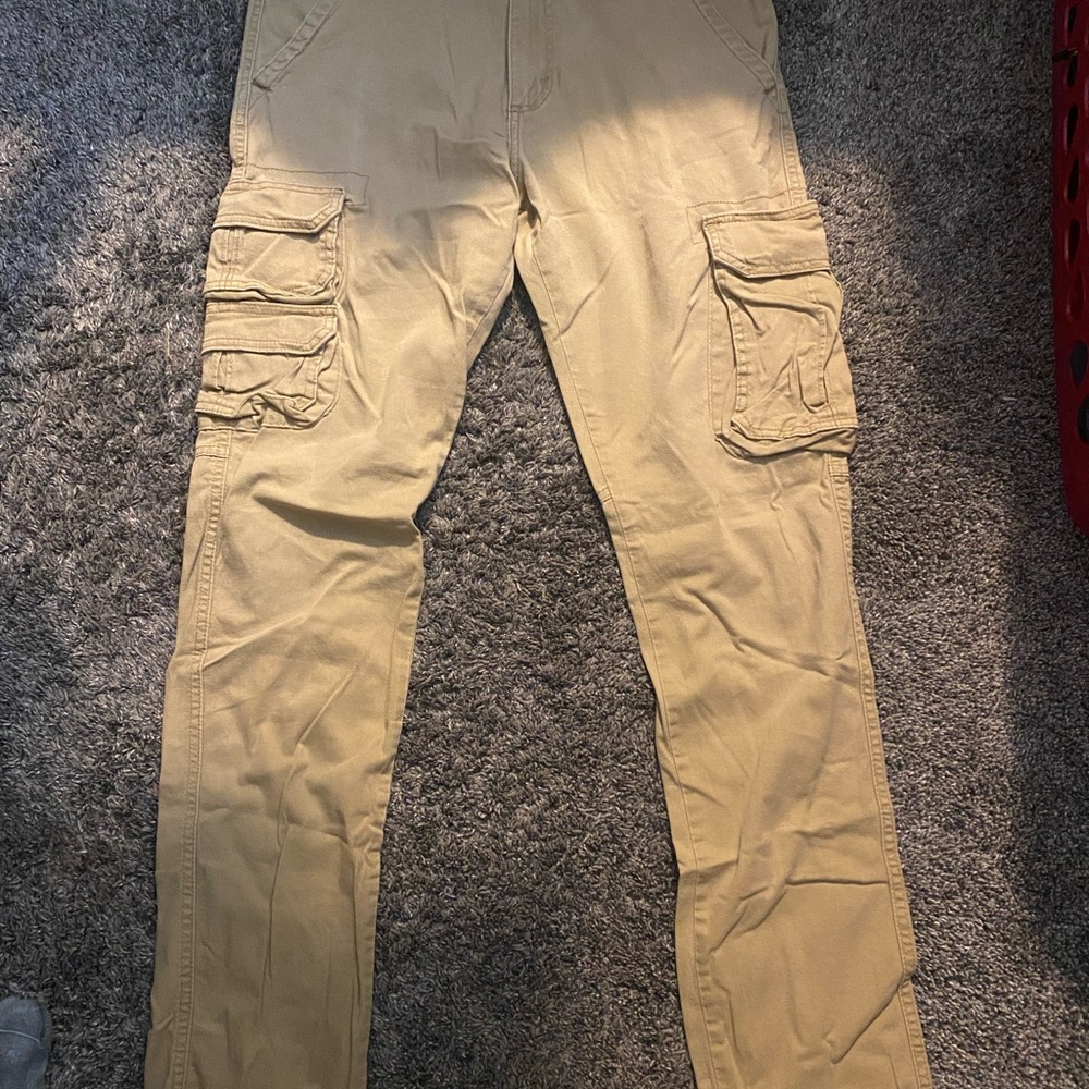 Wrangler Men's Cargo Pants in Khaki Tan
